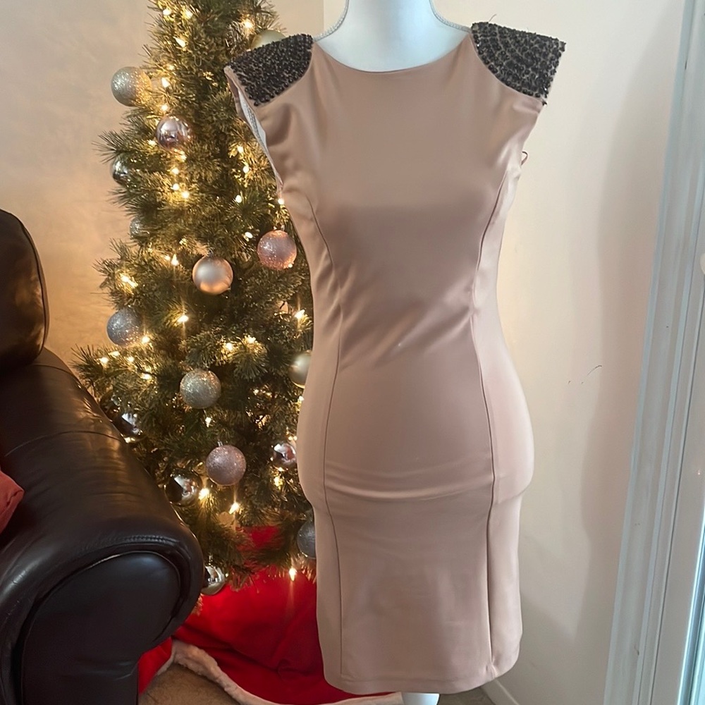 Women’s Dress size M
